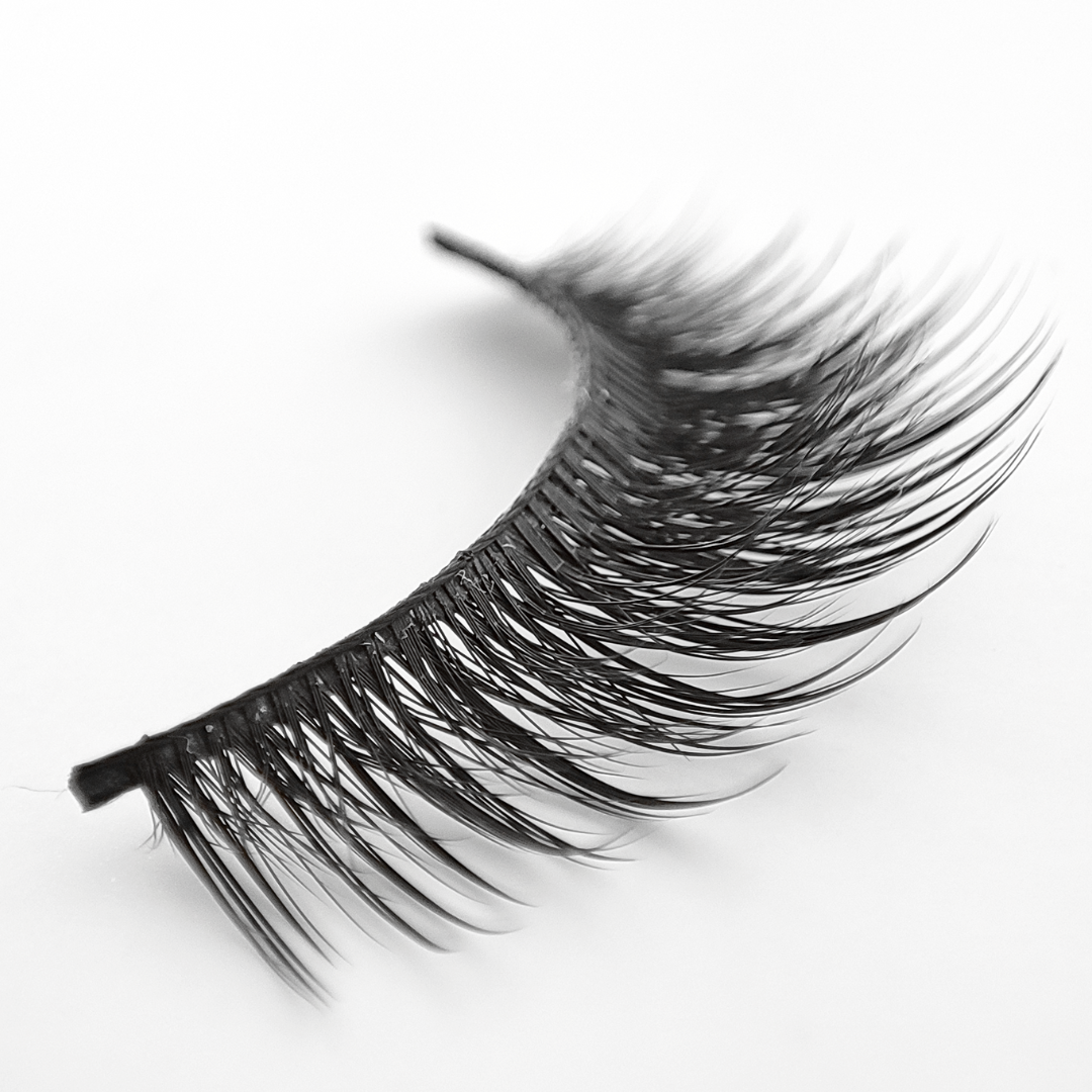 Nova - Self Adhesive Strip Lashes